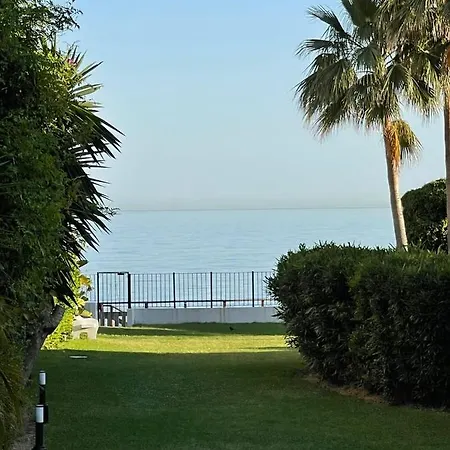 Fantastic New Townhouse /front Beach/2bedr/2,5bath דירה אסטפונה